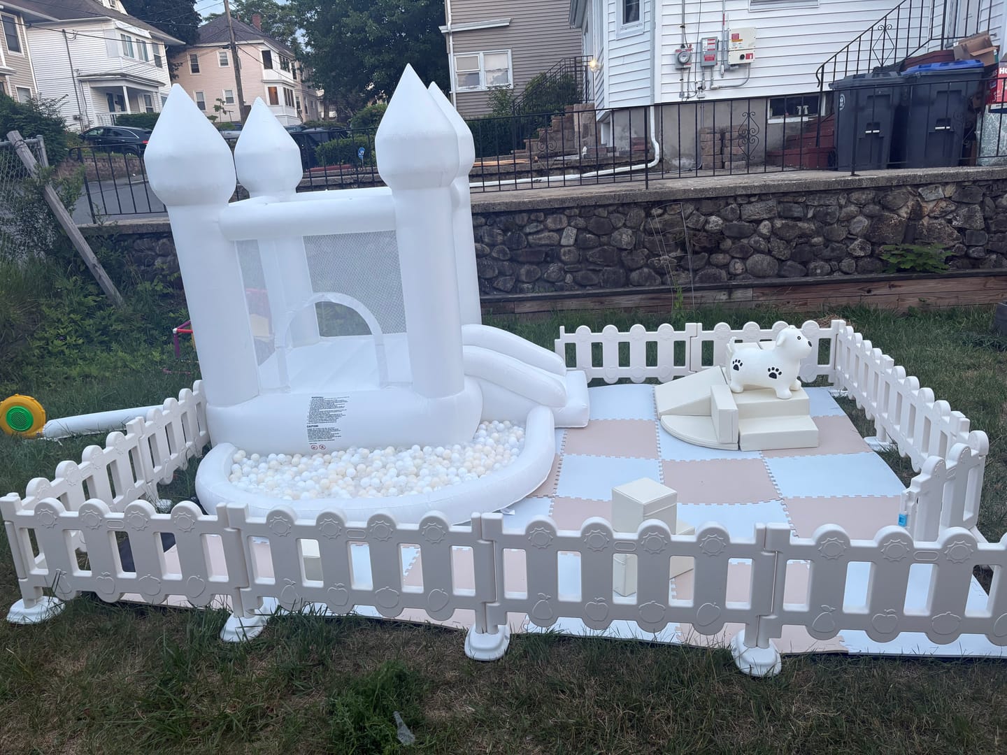 Customer photo review of Area 10ft x 10ft Plastic Gate and Fences