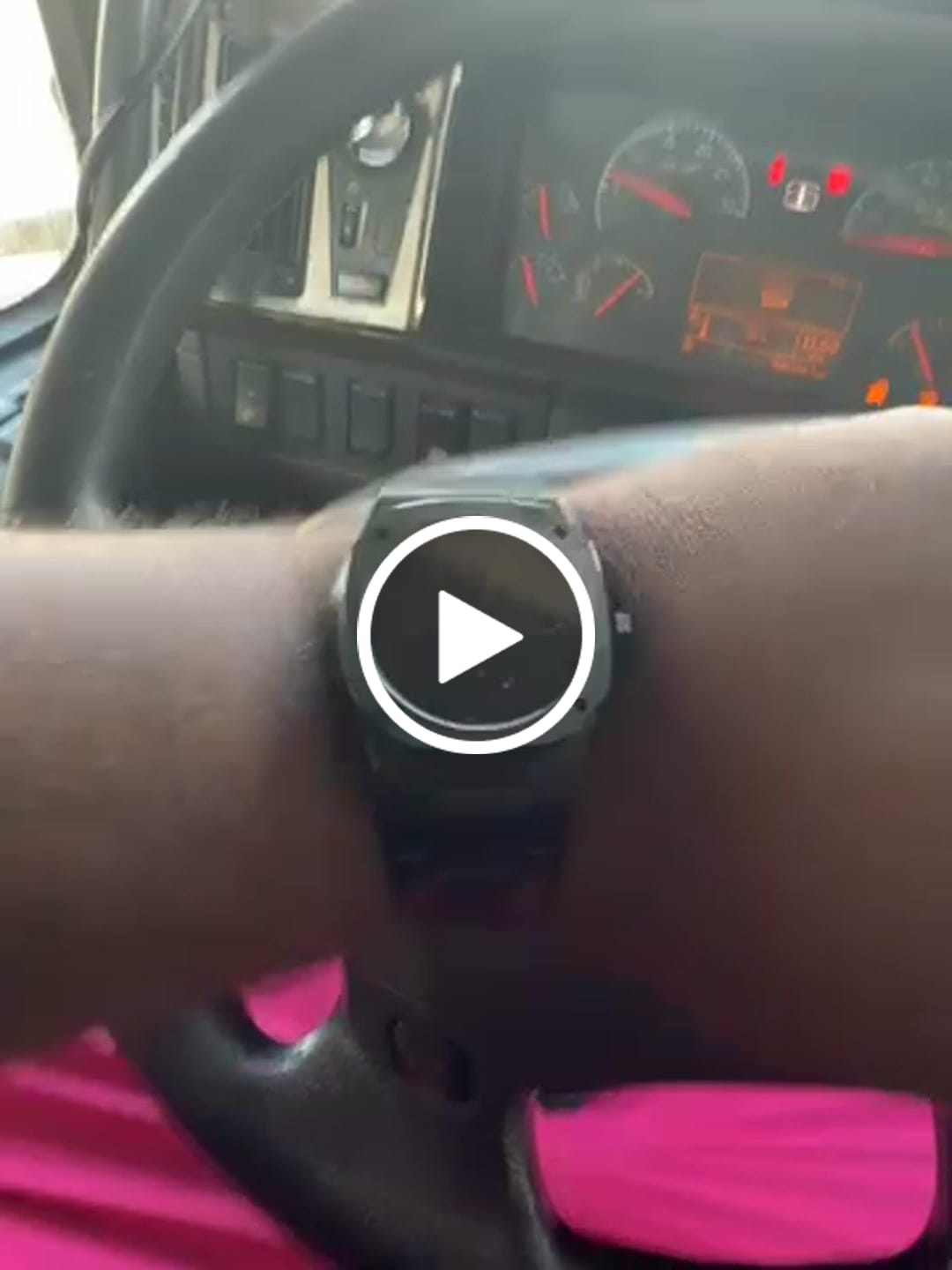 Customer video review of 1023: Black