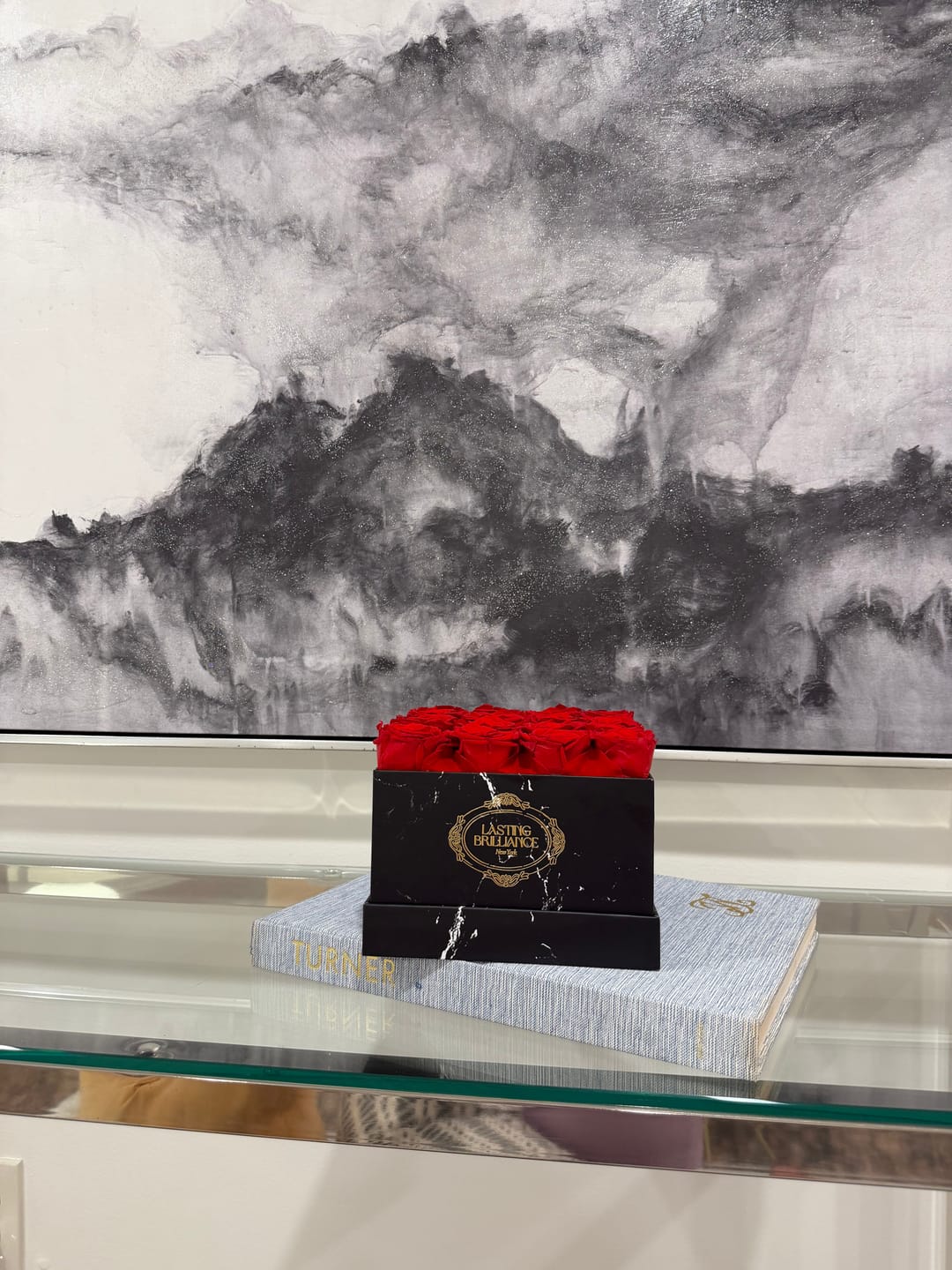 Customer photo review of Ruby Crush 16 Roses In Black Marble