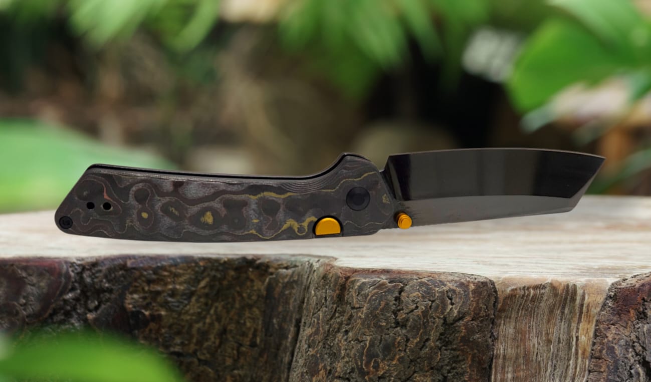 Customer photo review of Kizer Madrac Button Liner Lock Camo Carbon Mirror DLC S45VN BLADE DISTRICT EXCLUSIVE