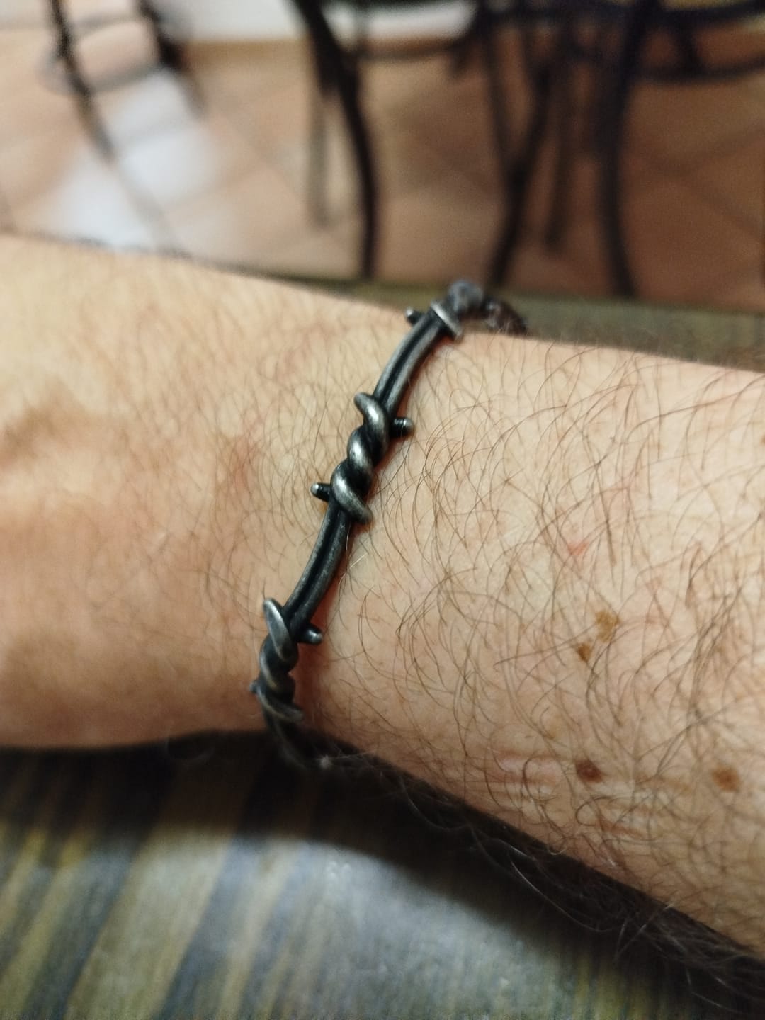 Customer photo review of WIRED.
