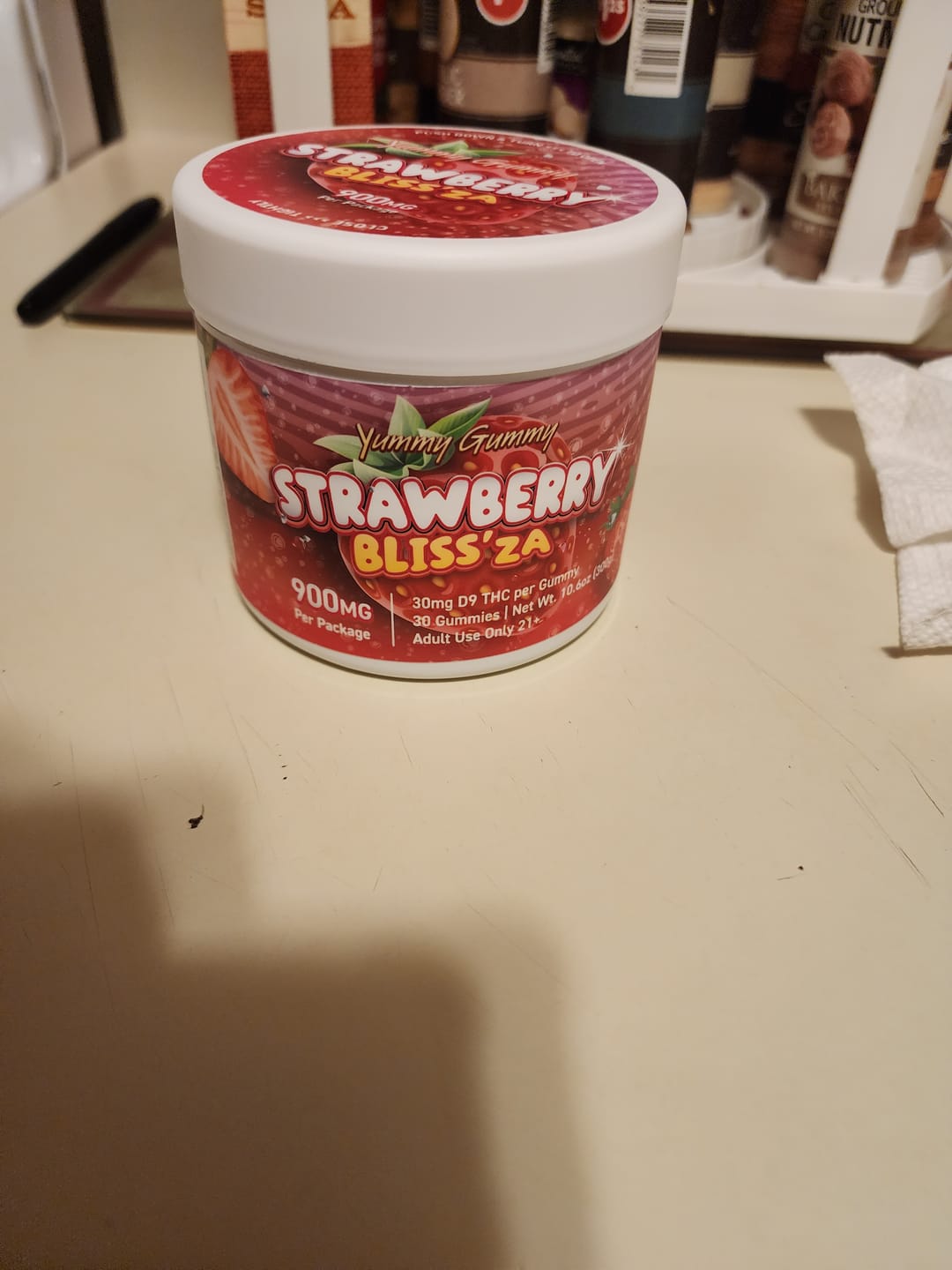 Customer photo review of 900MG Yummy Gummy D9