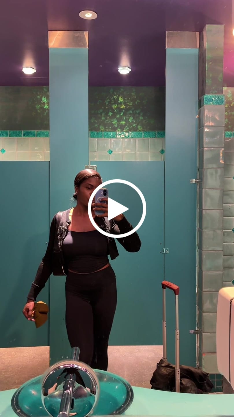 Customer video review of SMOOTH CAPRI