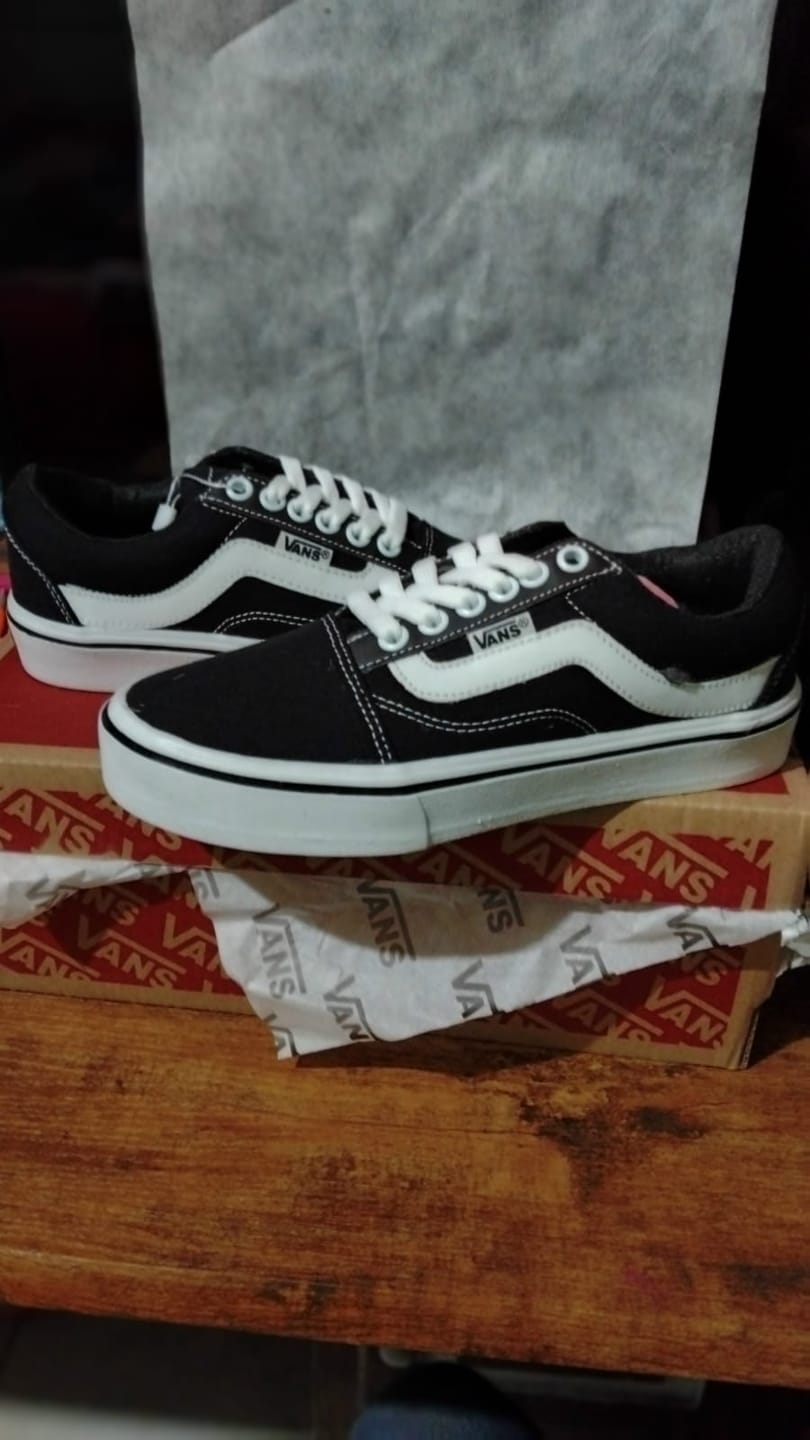 Customer photo review of Tenis Smb Blanco Verde