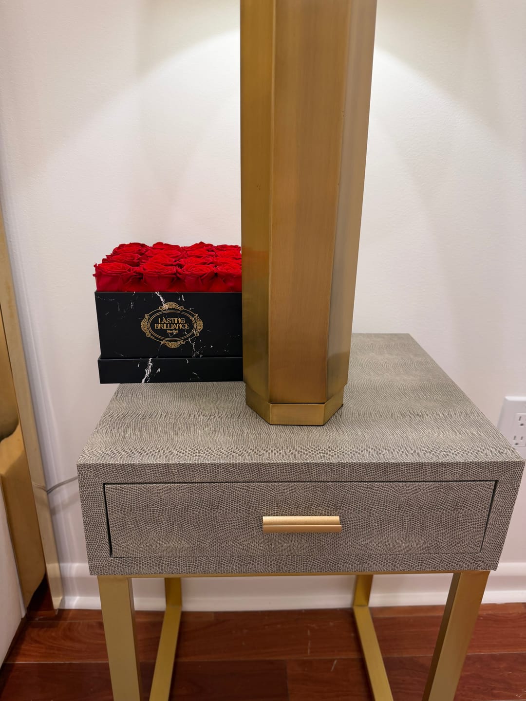 Customer photo review of Ruby Crush 16 Roses In Black Marble