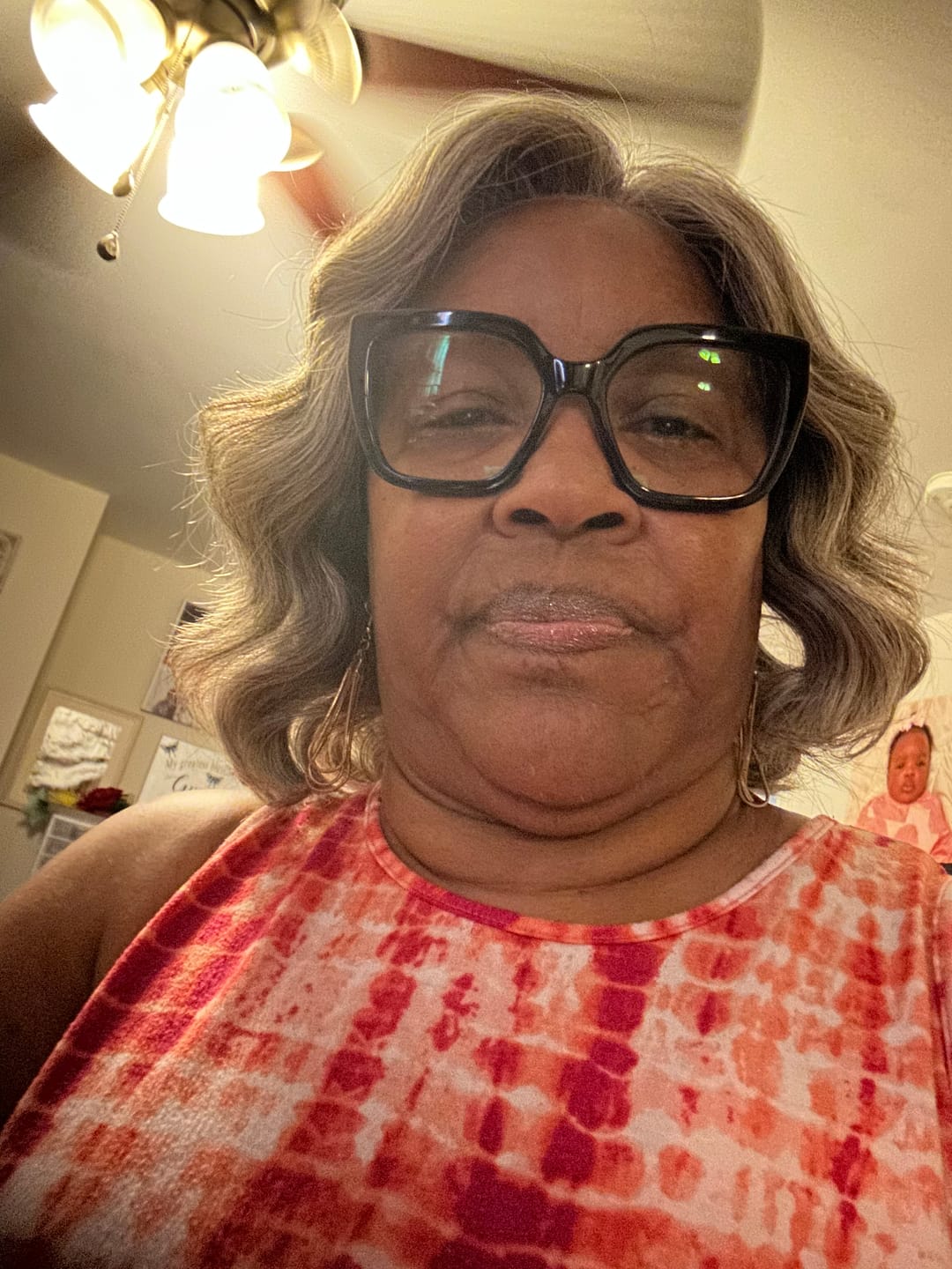 Customer photo review of Luvwin 5x5 Salt And Pepper Gray Color Glueless Pre-Cut Lace Short Layered Loose Wave Wig 100% Human Hair