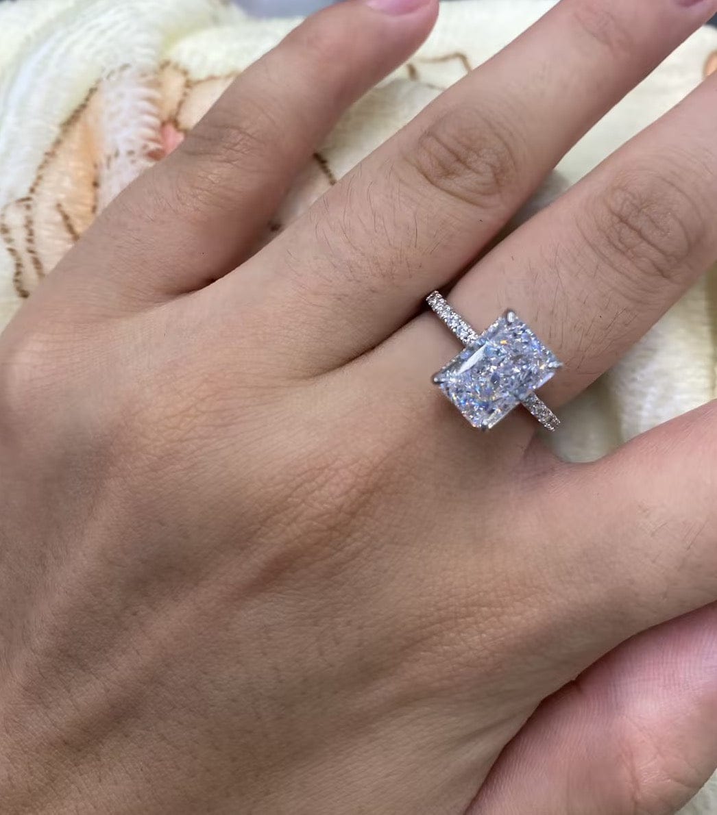 Customer photo review of S925 2.0Ct~7.0Ct Elegant Radiant Cut Engagement Ring In Sterling Silver Everyday Wearable Ring For Women