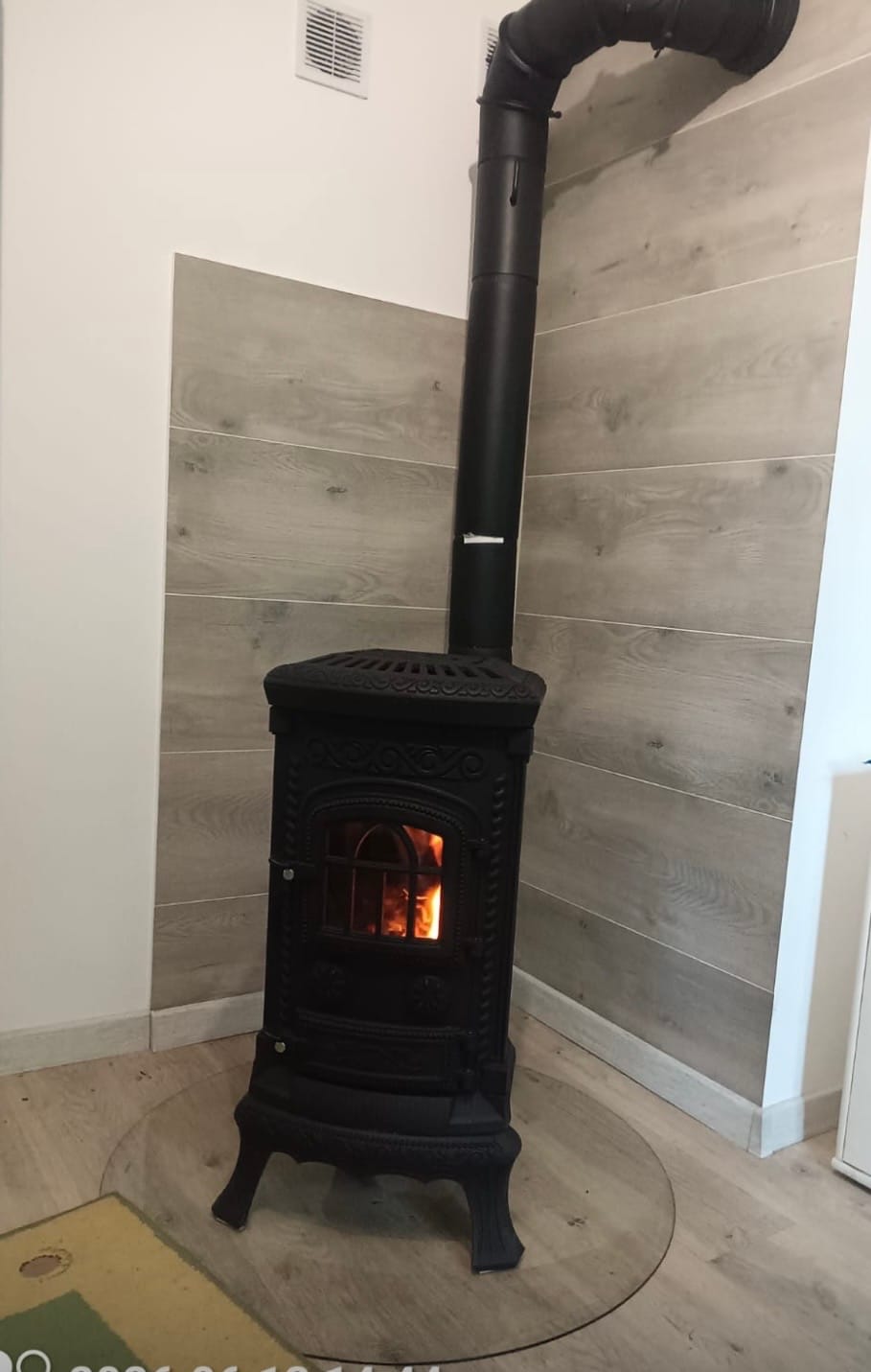 Customer photo review of Glasplatte Kamin, Funkenschutzplatte Glas für Kaminofen - Kreis