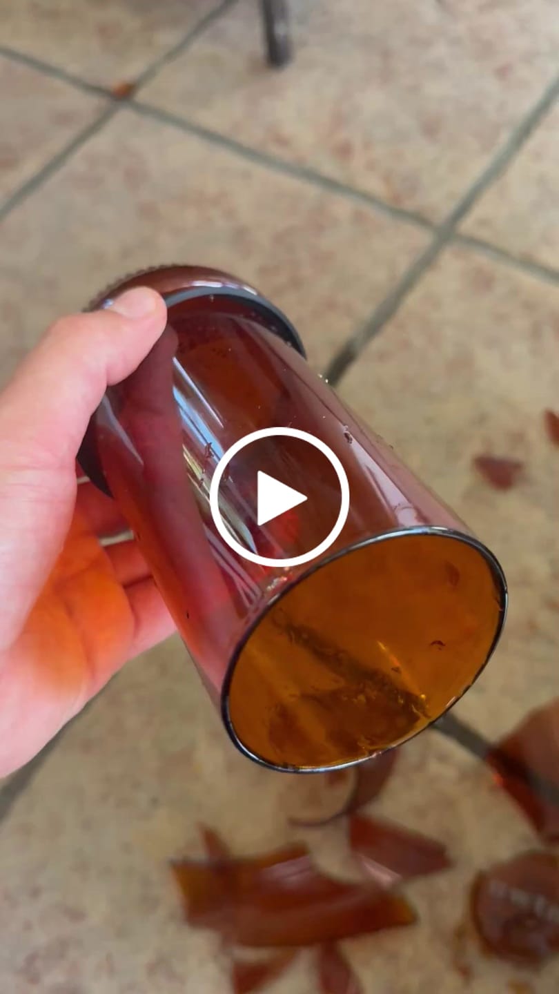 Customer video review of Deco Gravity Bong