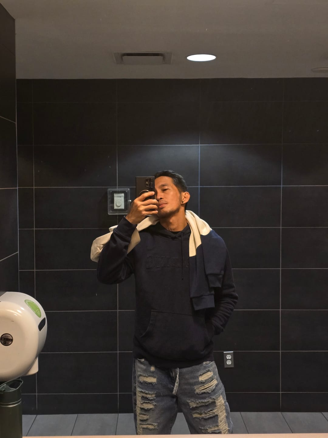 Customer photo review of 6004 - Destroyed Jeans
