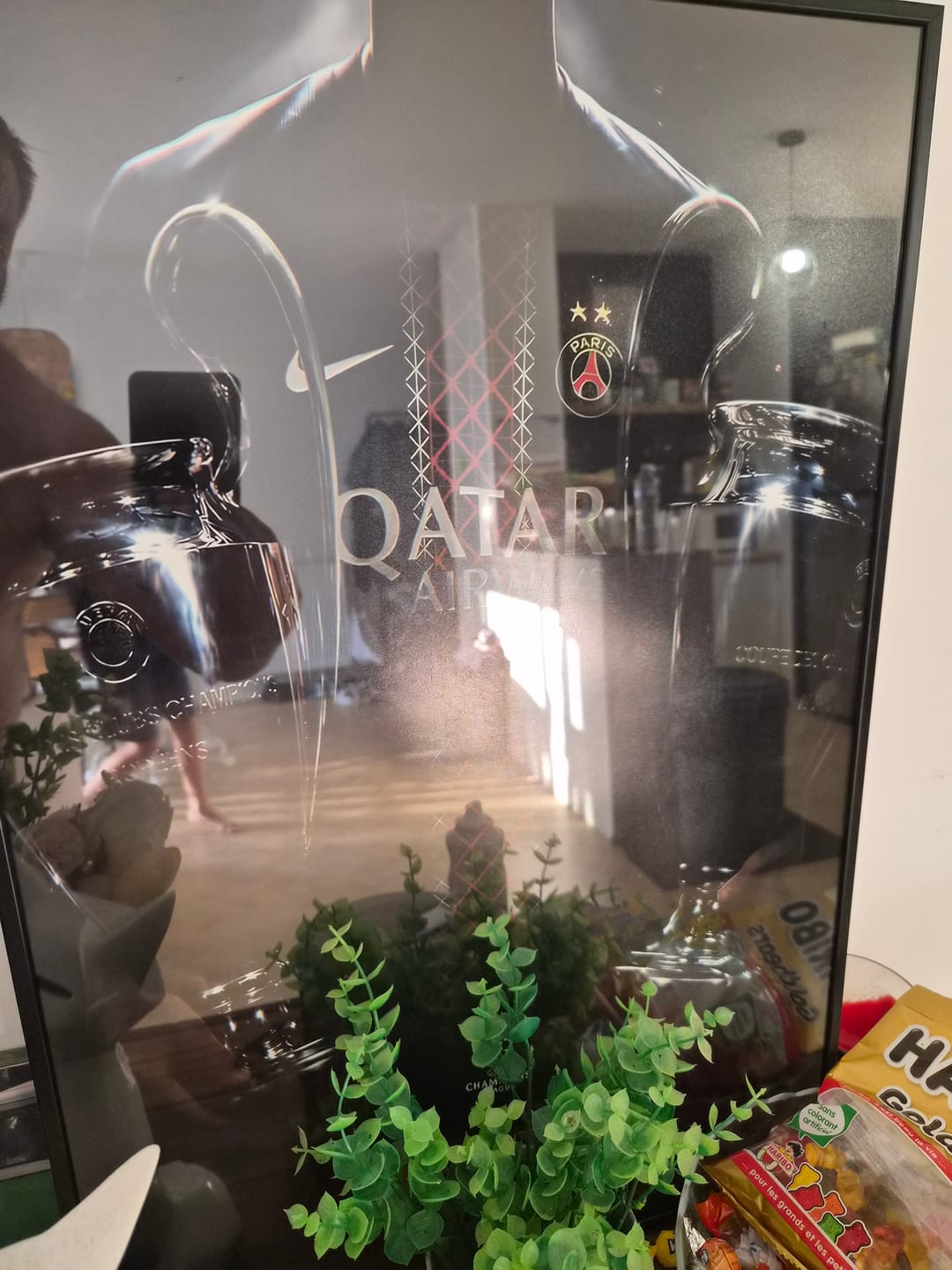Customer photo review of Cadre Photo PSG – Back 2 Back Champions League 2025 & 2026 | Deux Trophées