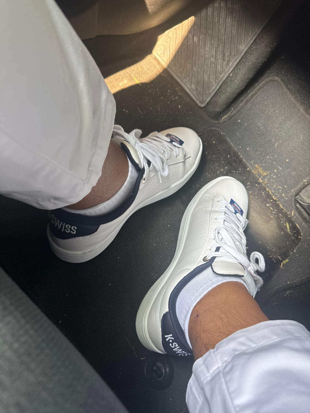 Customer photo review of Tenis Base Court Men