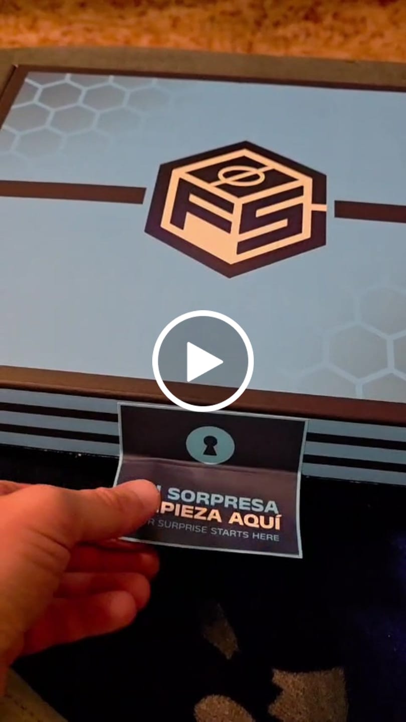 Customer video review of Caja Selecciones