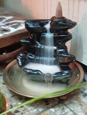 Customer photo review of Obsidian Falls™ Smoke Fountain