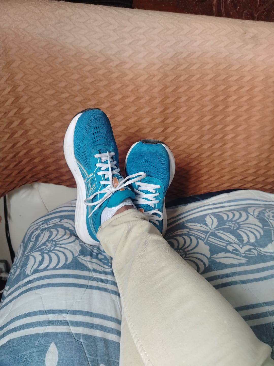 Customer photo review of Asics Gel Contend 9 Hombre Aegean Blue Yamabuki