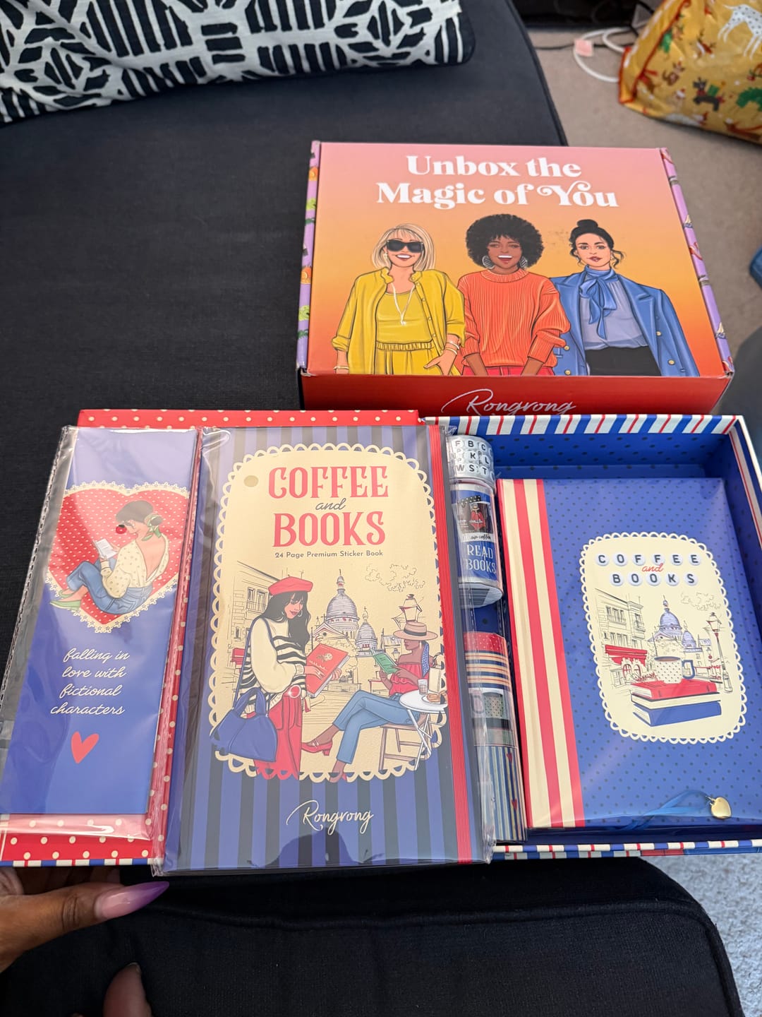 Customer photo review of Coffee and Books Box