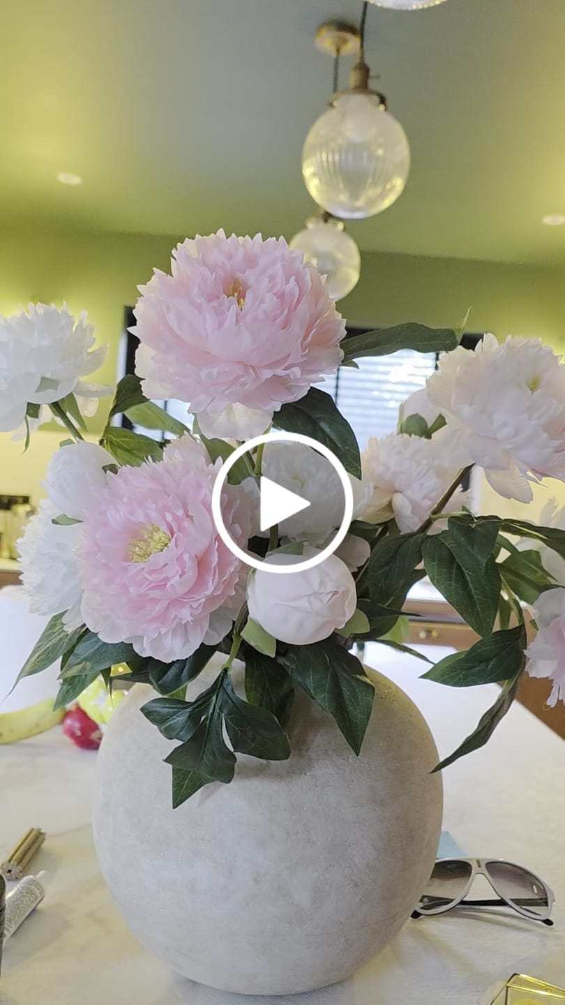 Customer video review of Pivoines - Mélange (6 tiges / 18 têtes de fleurs)