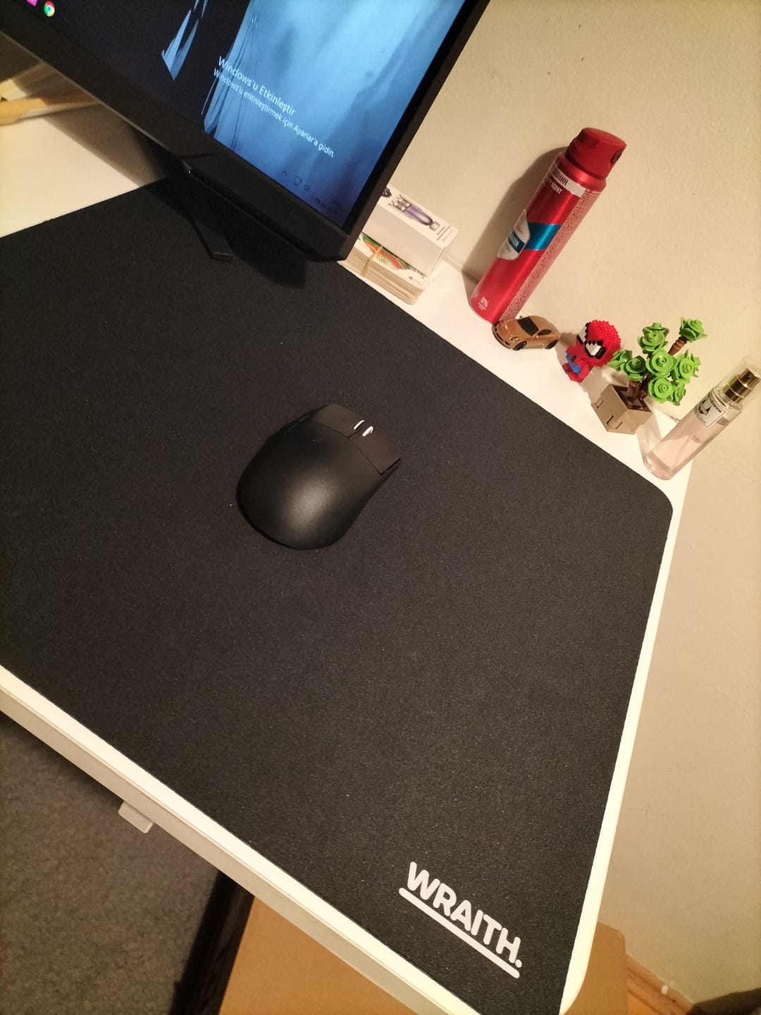 Customer photo review of Wraith Blade X Semi-Hard Mousepad