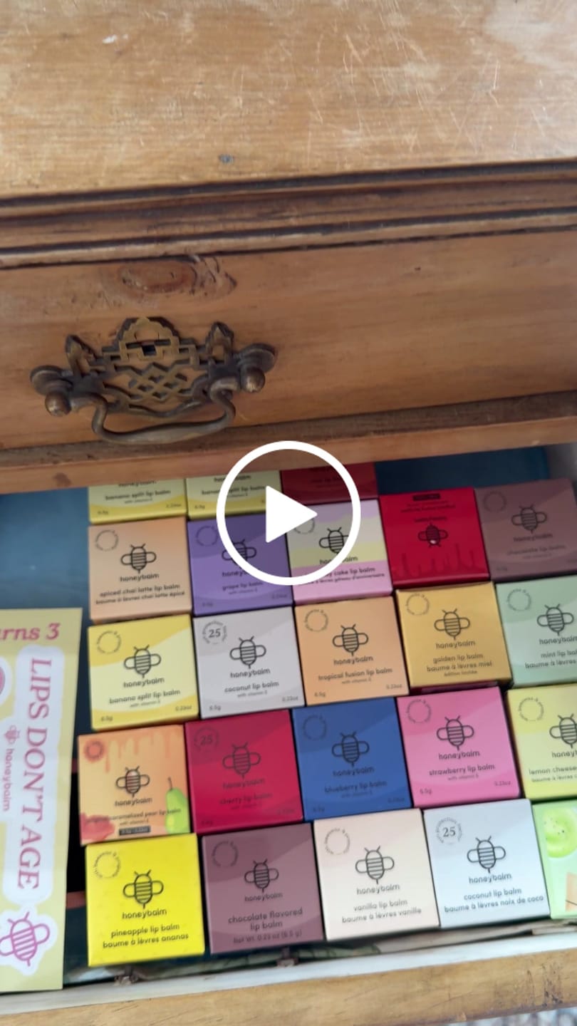 Customer video review of Honeybalm Birthday Cake