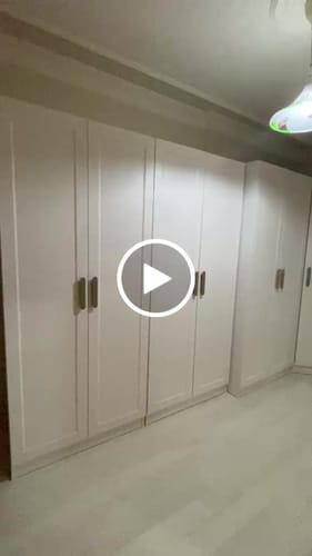 Rani BA205 Membran Kapaklı Köşe Modül Gardırop Tek Kapaklı 6 Raflı Askılı Elbise Dolabı Beyaz için videolu müşteri yorumu