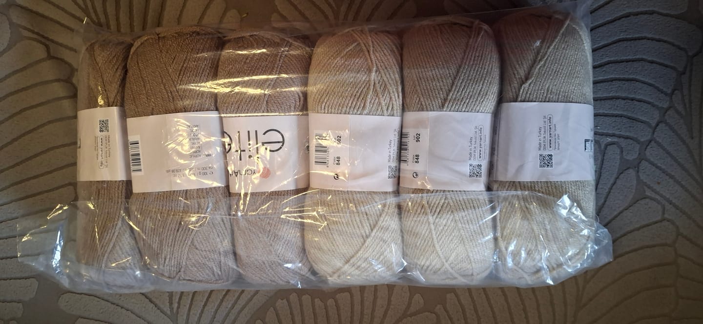 Customer photo review of YarnArt Elite
