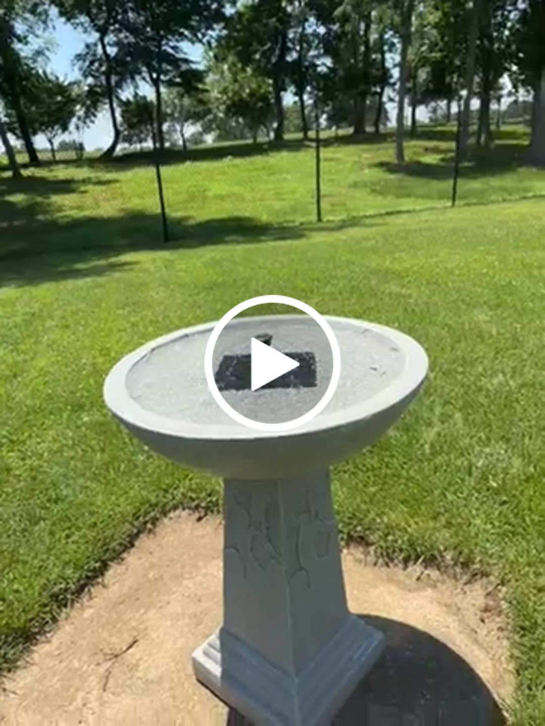 Customer video review of Ginko Tall Solar Bird Bath