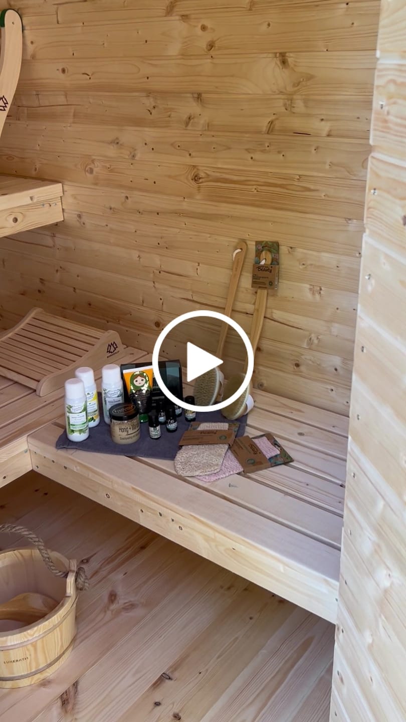 Customer video review of Sauna Kopfstütze + Sauna Rückenlehne Set