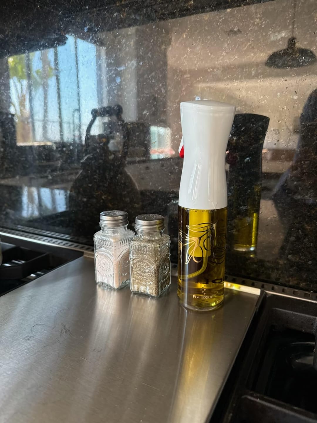 Customer photo review of Olivia Signature Kitchen Sprayer 200ml – Golden Leaves
