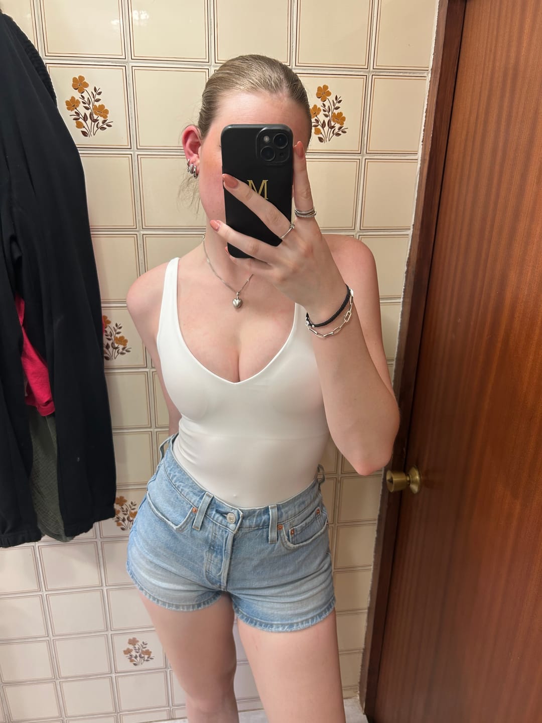 Kundenbewertung mit Foto zum LABEL BODYSUIT WHITE