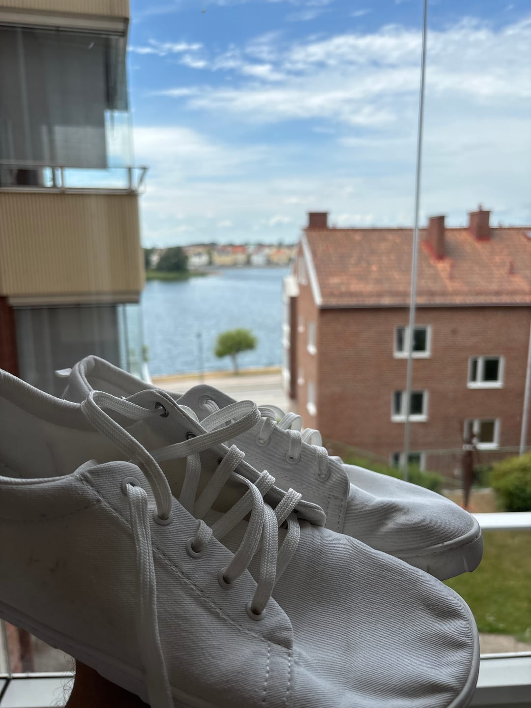 Customer photo review of Vaistoa Rento 2 | Canvas Barefoot Sneakers