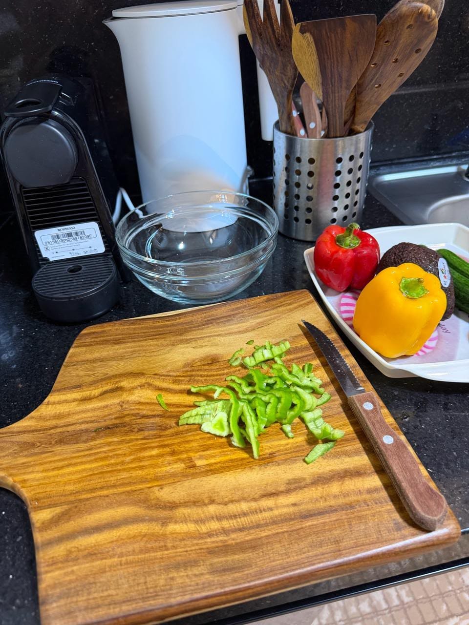 Customer photo review of Rootmark Cutting Board