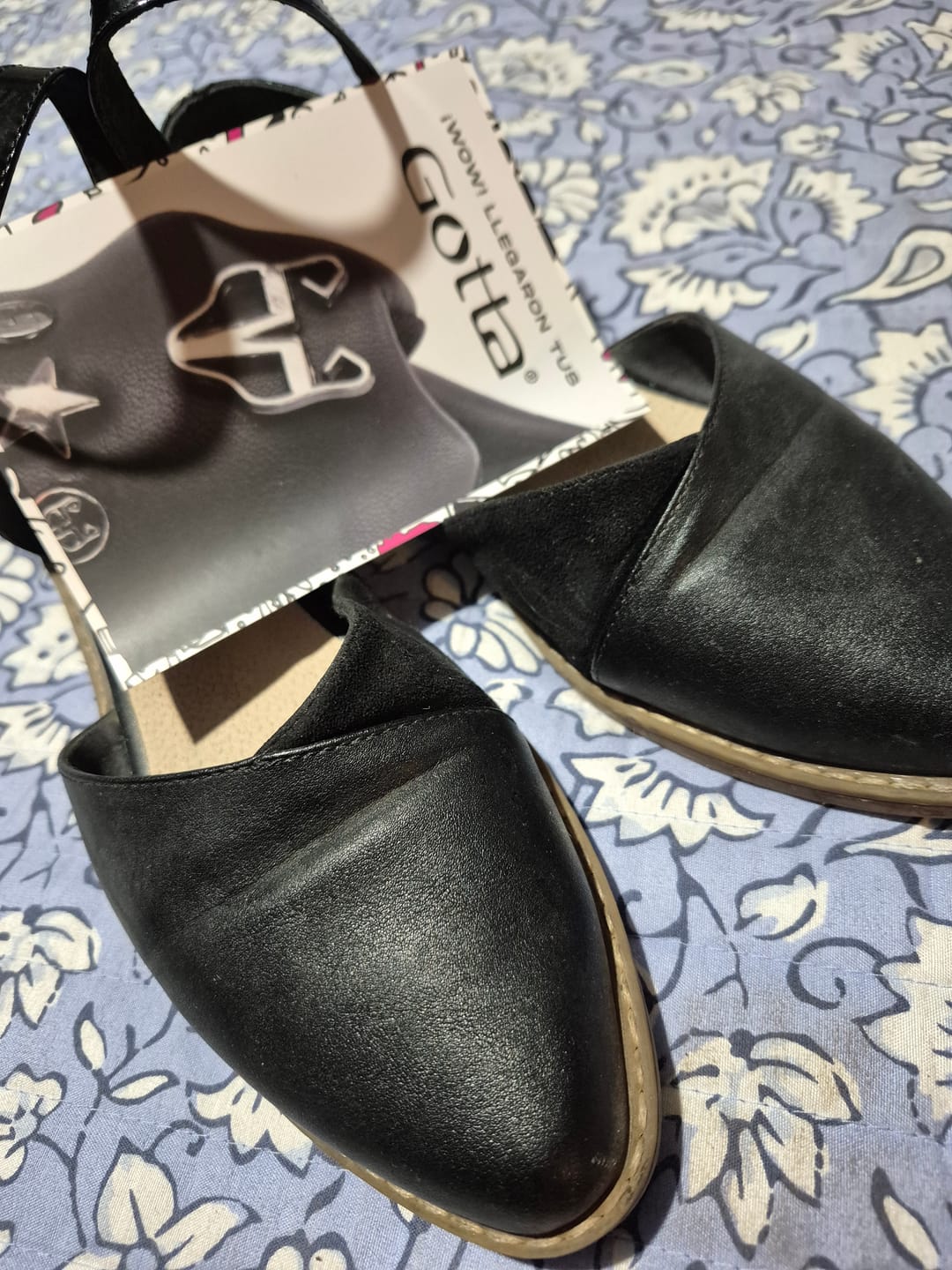 Customer photo review of Sandalia Negra  Mujer 17578