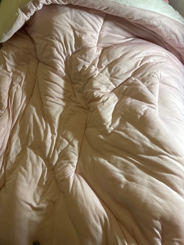 Customer photo review of MarshMellow Comforter