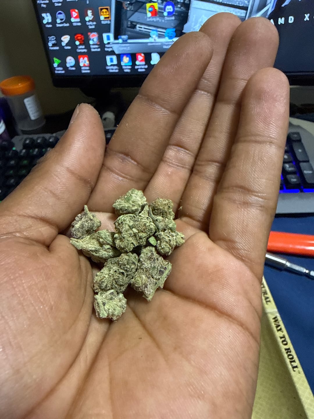 Customer photo review of Blue Dream - Minis - 28 Grams - Sativa