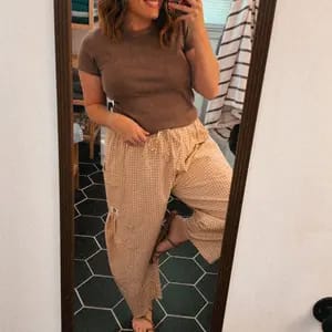 Customer photo review of DWNLY Linen Pants