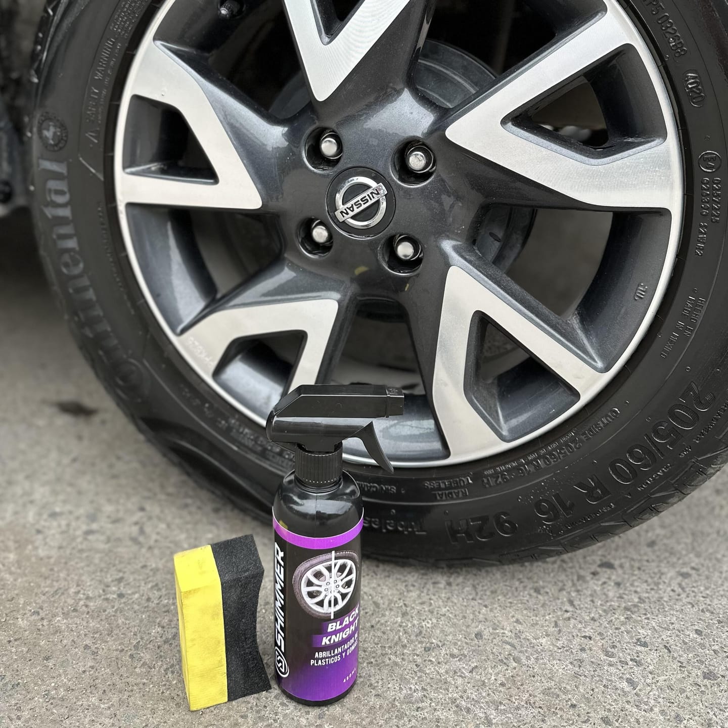 Customer photo review of BLACK KNIGHT - Abrillantador de Plásticos y Gomas