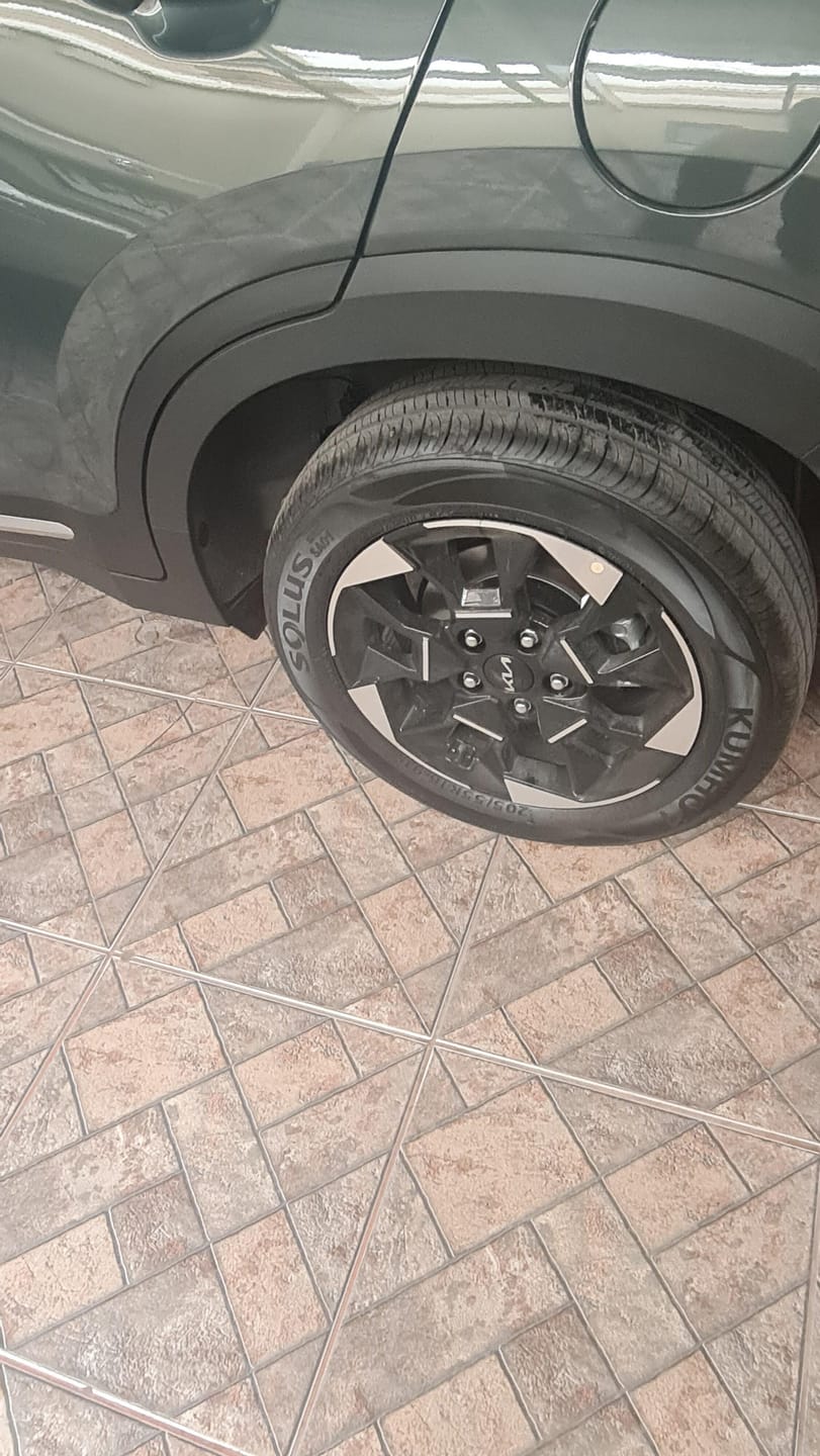 Customer photo review of BLACK KNIGHT - Abrillantador de Plásticos y Gomas