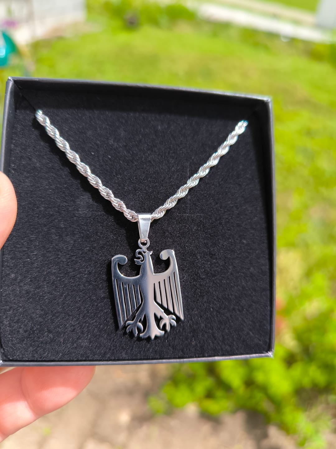 Customer photo review of Deutschland Adler Kette