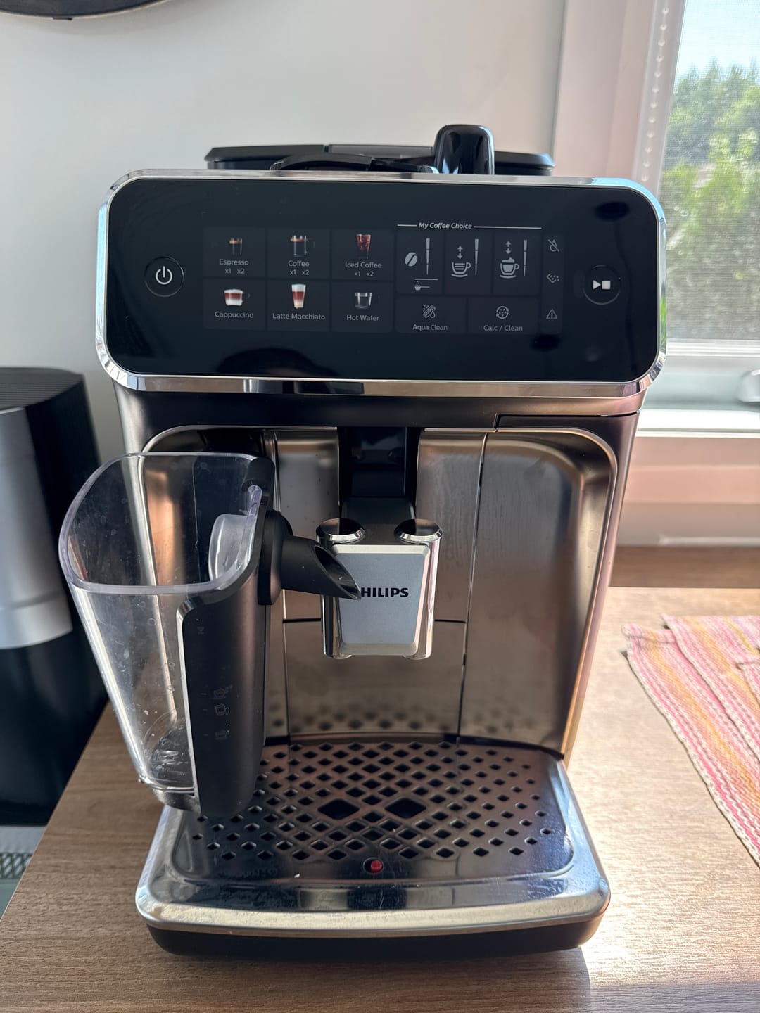 Customer photo review of Philips - Series 3300 LatteGo (SilentBrew) EP3347/90