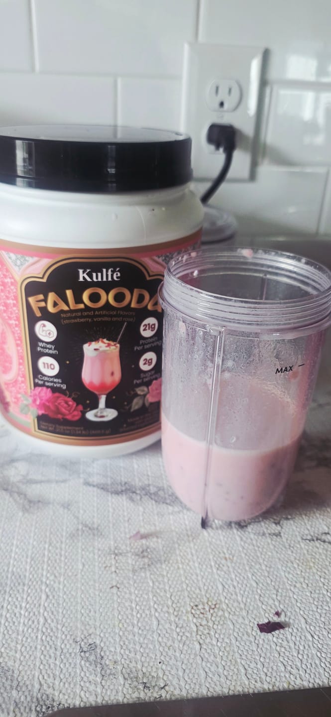 Customer photo review of Falooda Whey Protein Powder