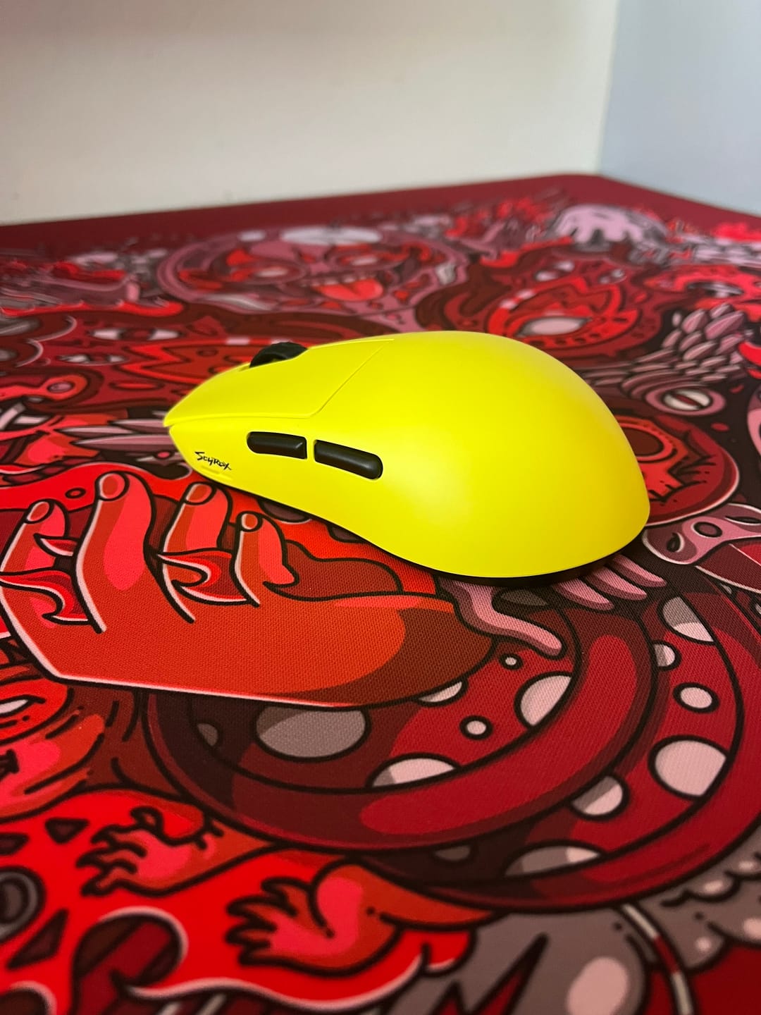 Customer photo review of Scyrox V8 8K Wireless Mouse