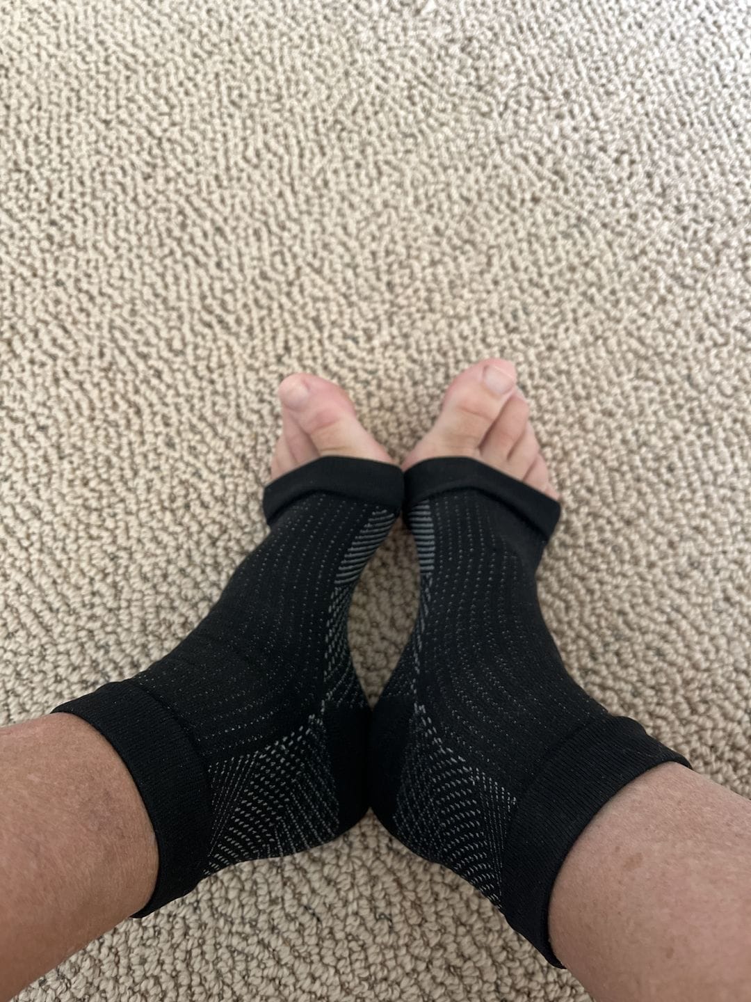 Customer photo review of SILIX NeuroSoothe Socks