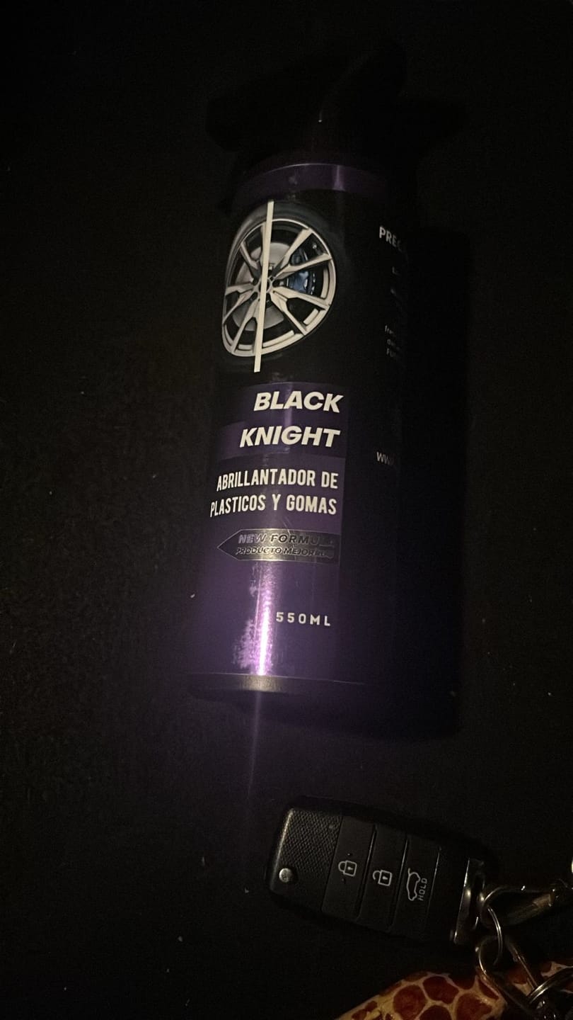 Customer photo review of BLACK KNIGHT - Abrillantador de Plásticos y Gomas