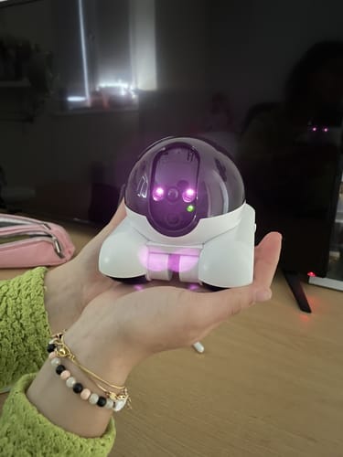 Customer photo review of Blinky Bot™ PRO
