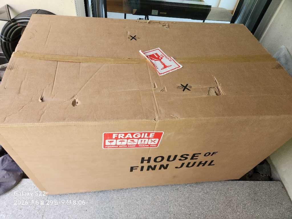 Customer photo review of JAPAN SOFA | TWO SEATER - Two-tone