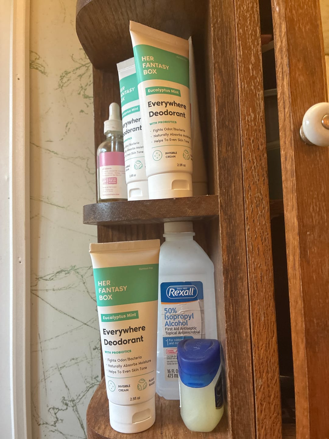 Customer photo review of Everywhere Deodorant (Minty Fresh) - Long Lasting Odor Block