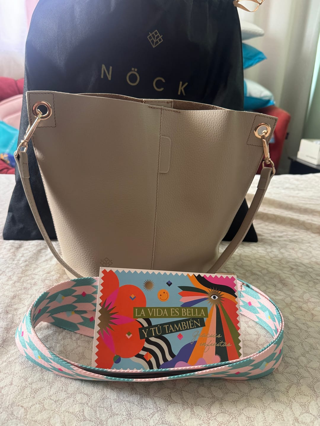 Customer photo review of Zaira Bucket bag - Marfil