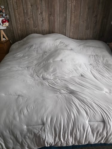 Customer photo review of MarshMellow Comforter