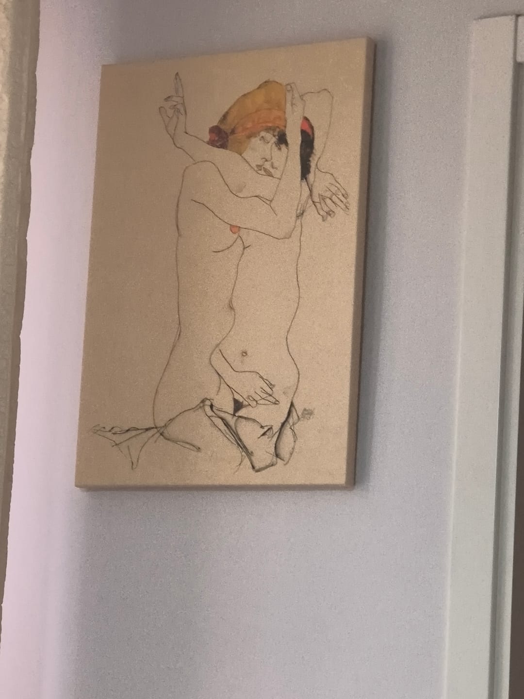 Customer photo review of Egon Schiele – Due donne che si abbracciano (1913) – Riproduzione