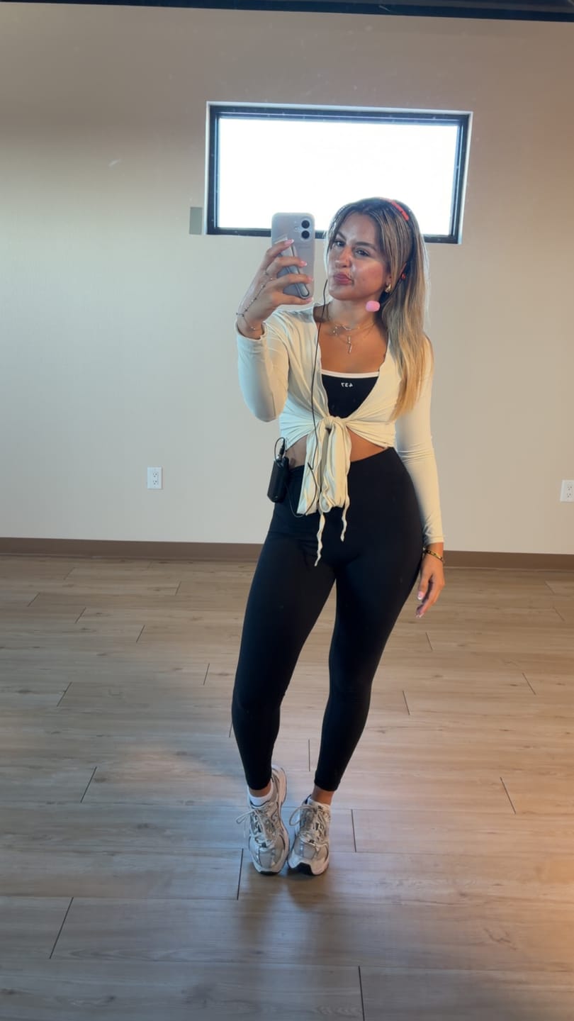 Customer photo review of The Micro Bra Black-Cream